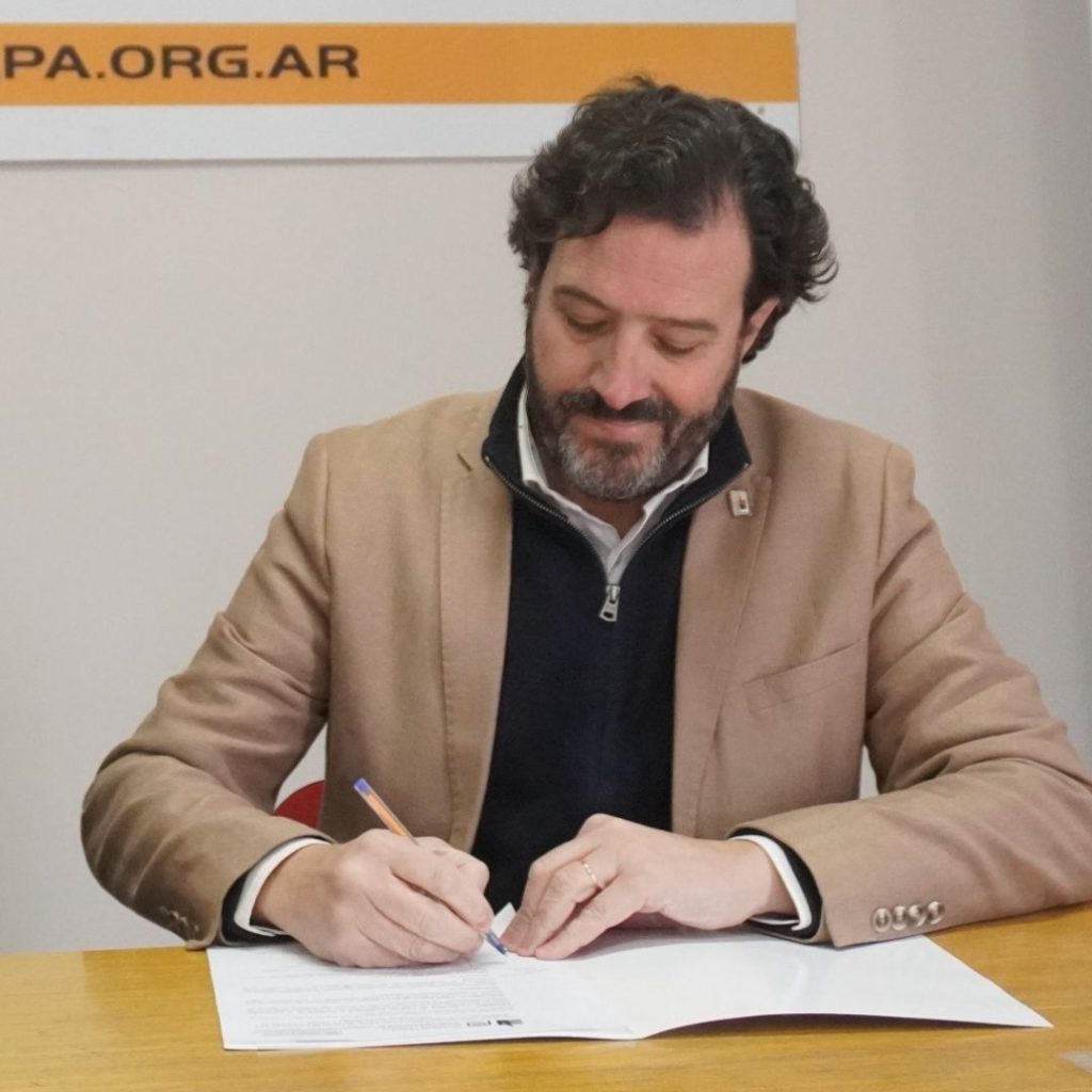 El Decano Marull firmó Convenio con la Unión Industrial de La Pampa