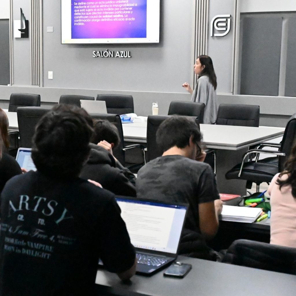 La Cooperadora de la Facultad continúa fortaleciendo la vida académica con acciones solidarias
