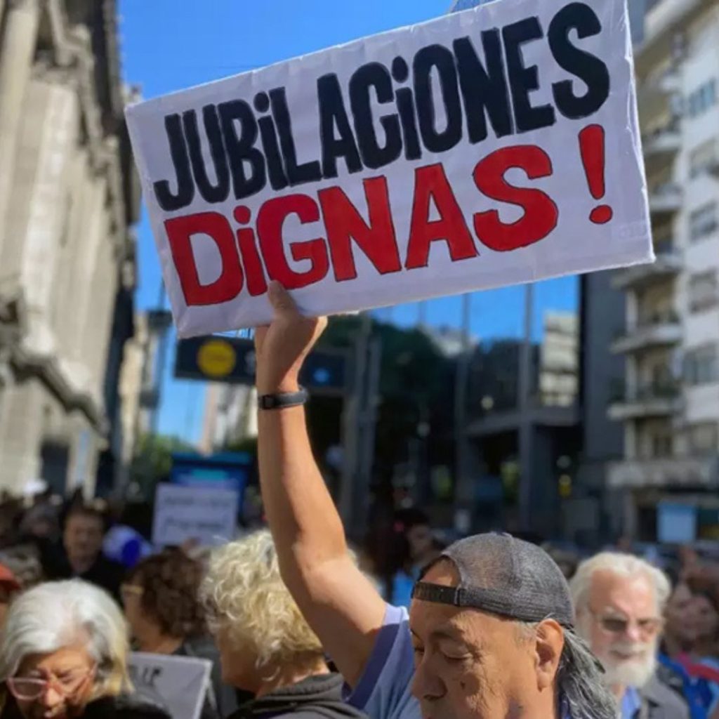 Observatorio de Economía: el veto a la Ley de Jubilaciones no se explica por falta de recursos fiscales, sino por una decisión política